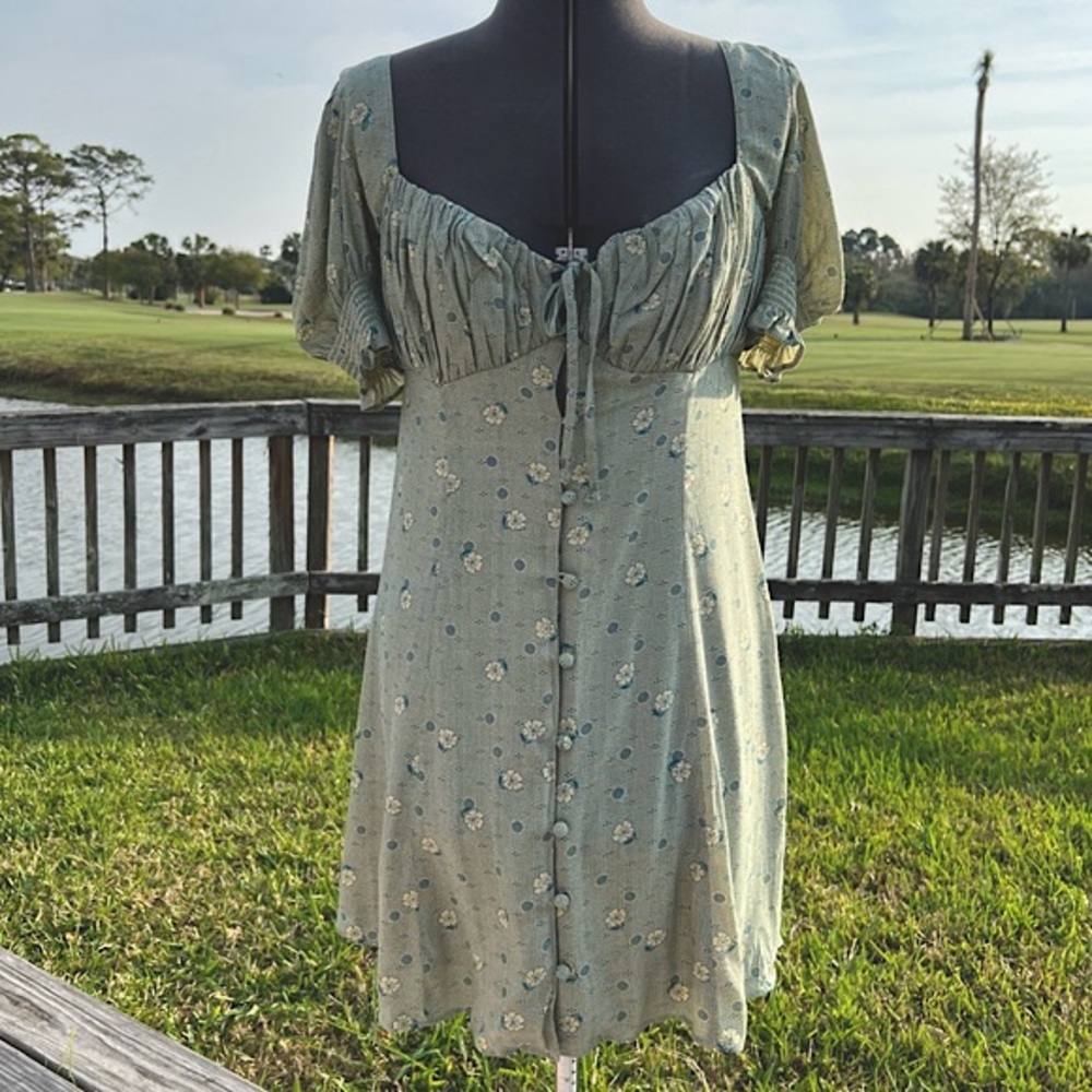 ⚡️NWT⚡️Urban Outfitters Dress - Medium